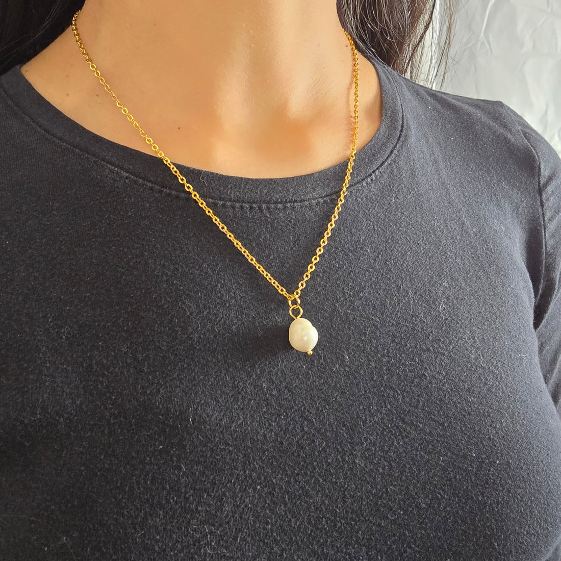 PEARL DROP NECKLACE
