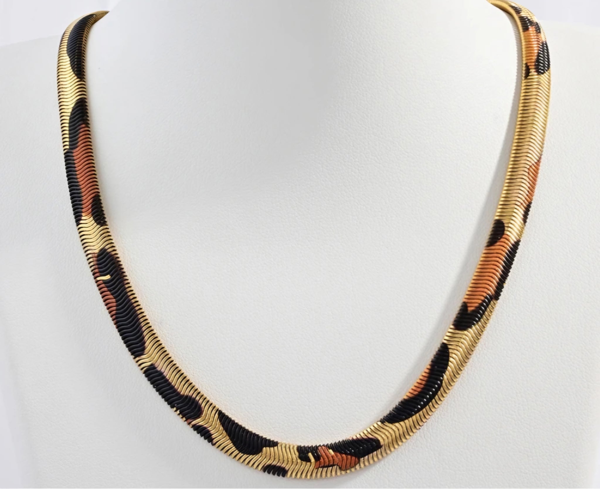 NINA NECKLACE