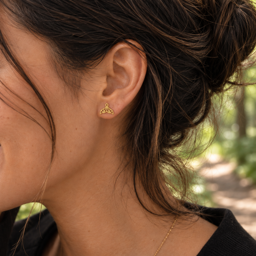 Whale Tail studs