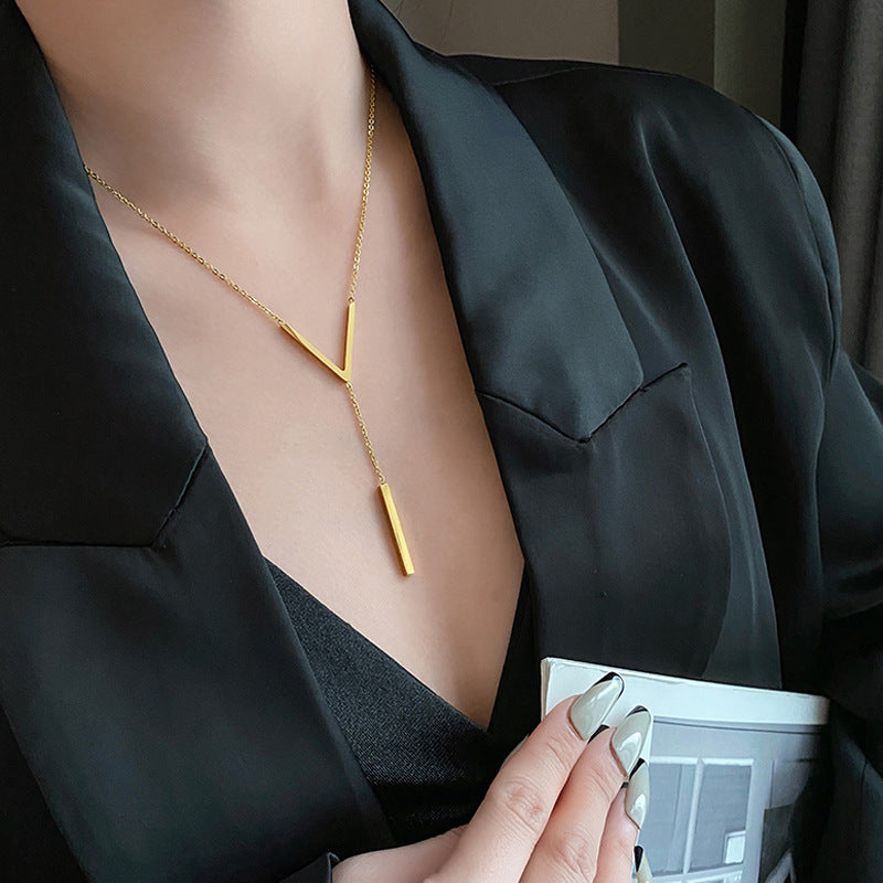 SAPHINA NECKLACE