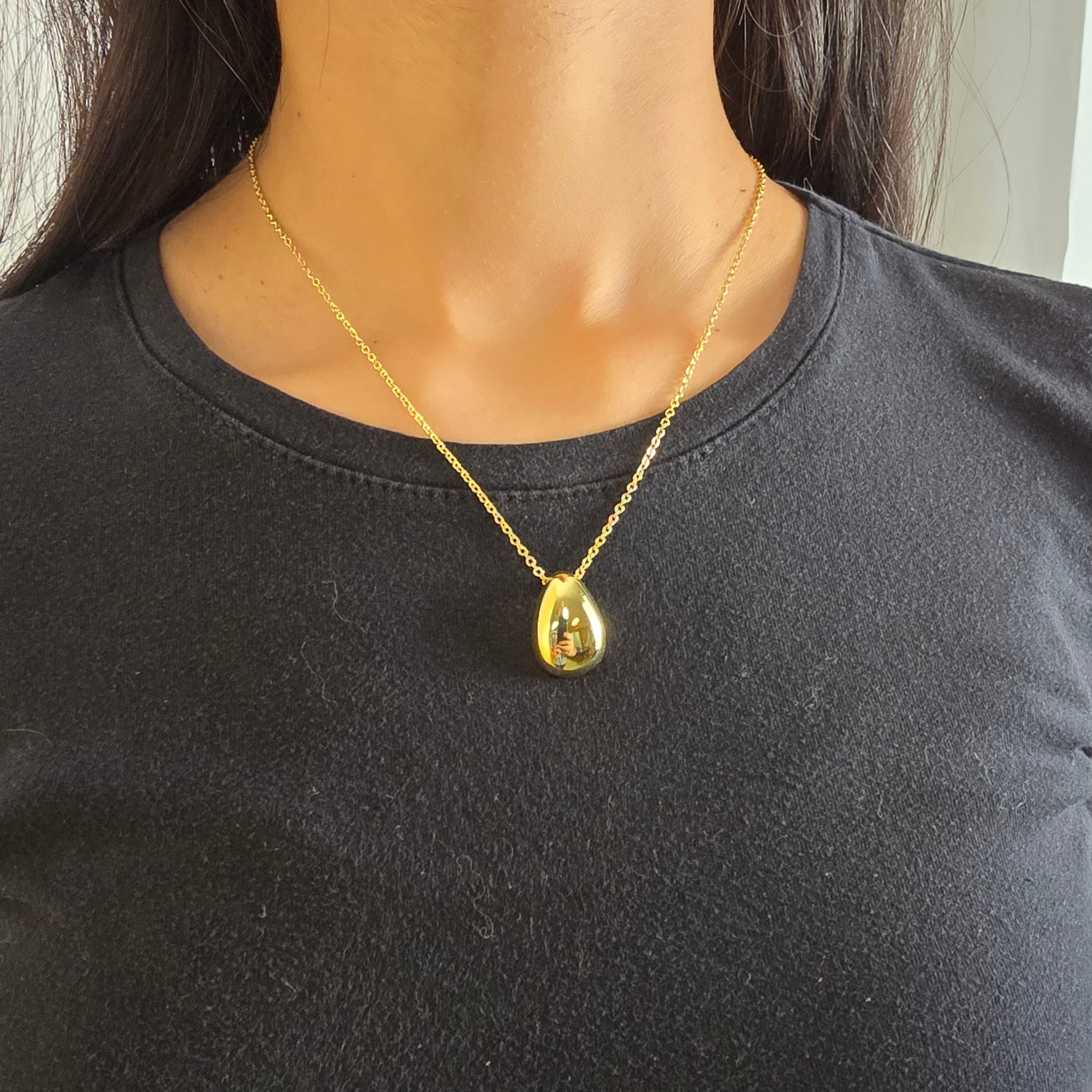 ESSENCE NECKLACE