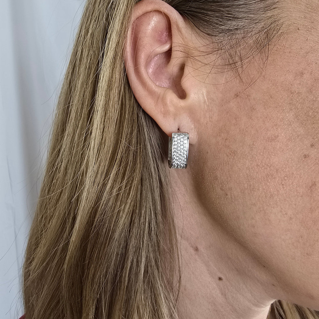 REGAL HOOPS