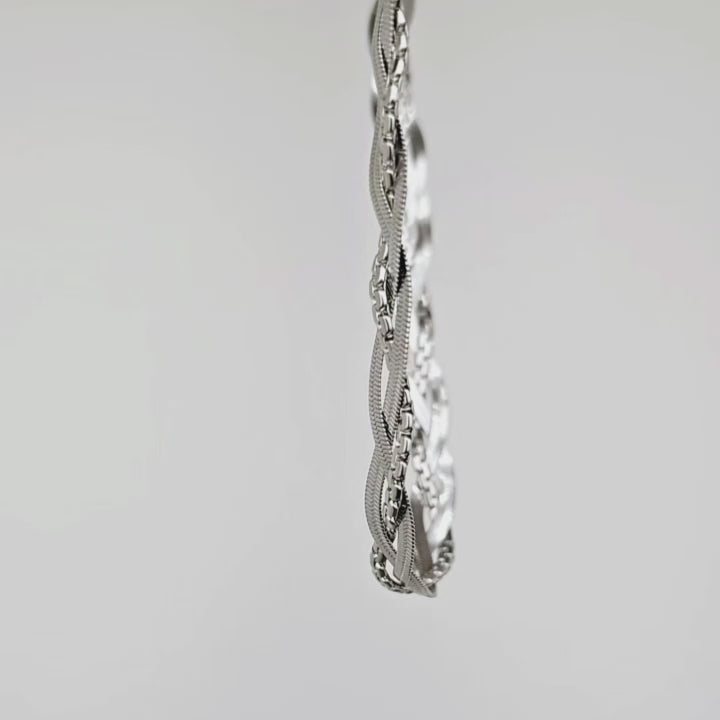 TWILIGHT TWIST NECKLACE