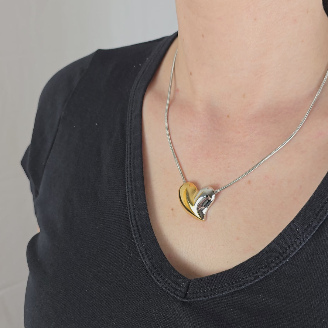 ANASTASIA NECKLACE